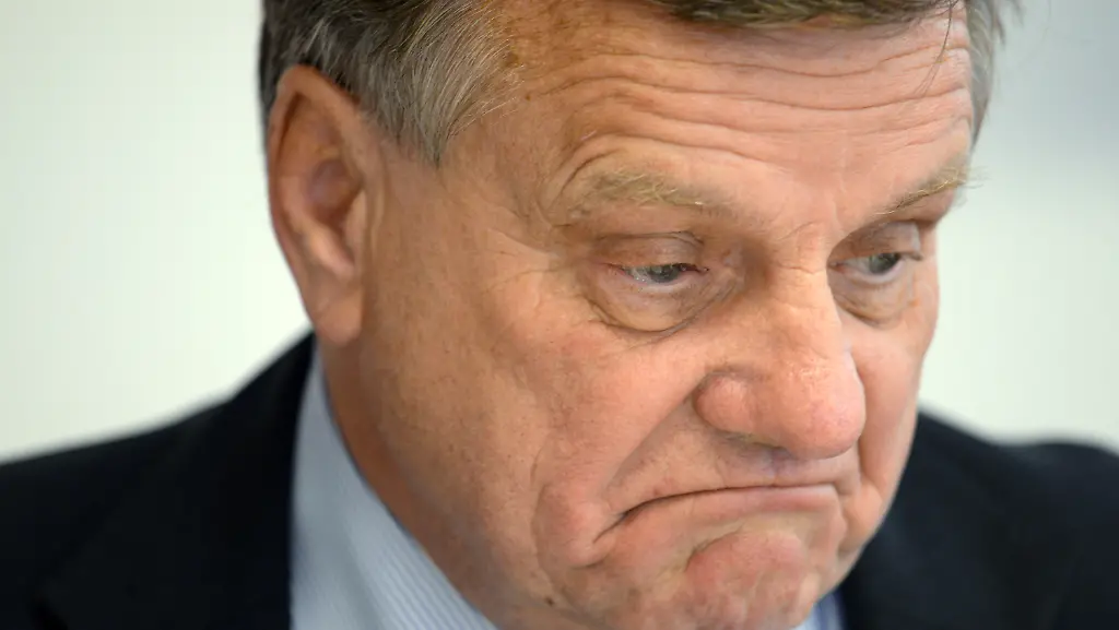 3ih03843-jpg8897523472949199983