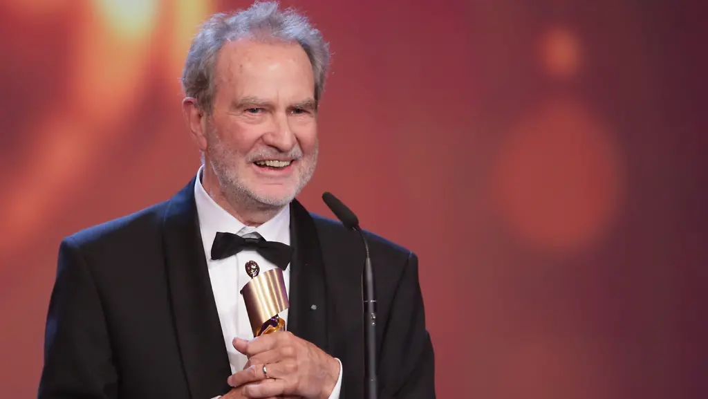 3igl5226-jpg3186387812551414973