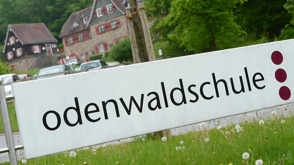 3ig95522-jpg7477360817301514965