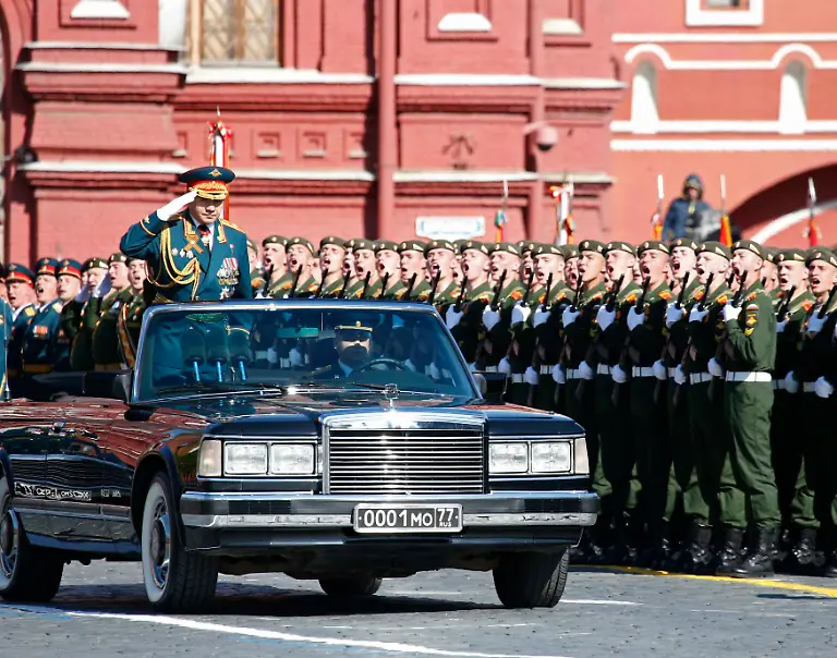 2014-05-09T064127Z-1385998037-GM1EA5914QQ01-RTRMADP-3-RUSSIA-JPG2214924141992826088
