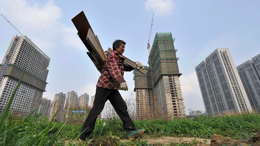 2014-05-08T210137Z-1894723128-GM1EA590AIK01-RTRMADP-3-CHINA-PROPERTY-JPG1752780045634141986