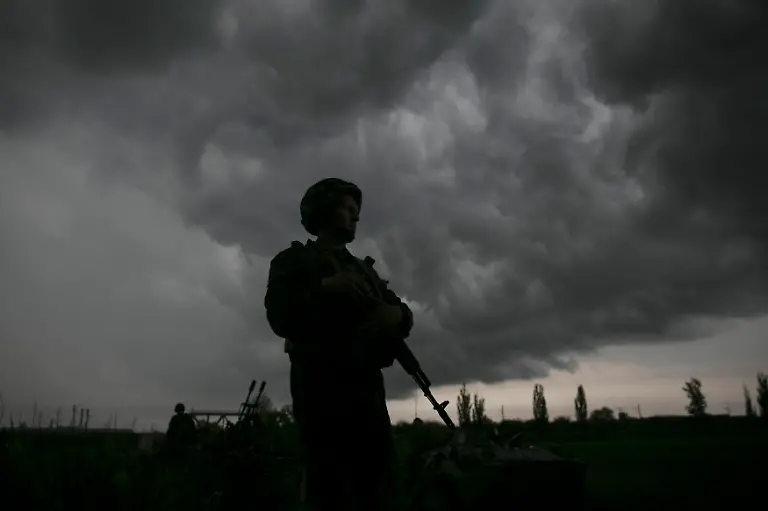 2014-05-02T133808Z-1814061610-GM1EA521O0301-RTRMADP-3-UKRAINE-CRISIS-JPG4122107871754469058