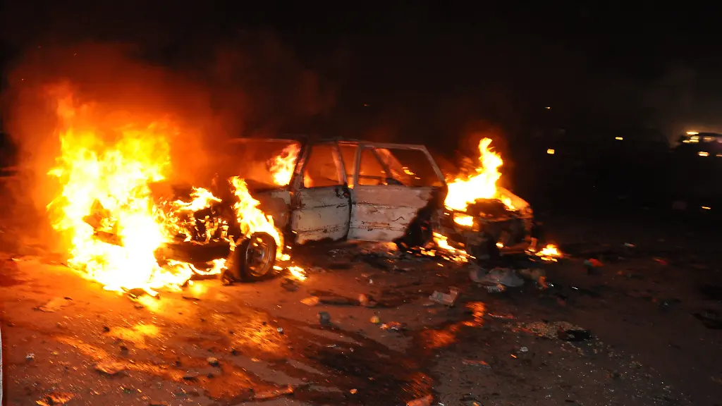 3289440024C7A885-jpg8804333527801144886