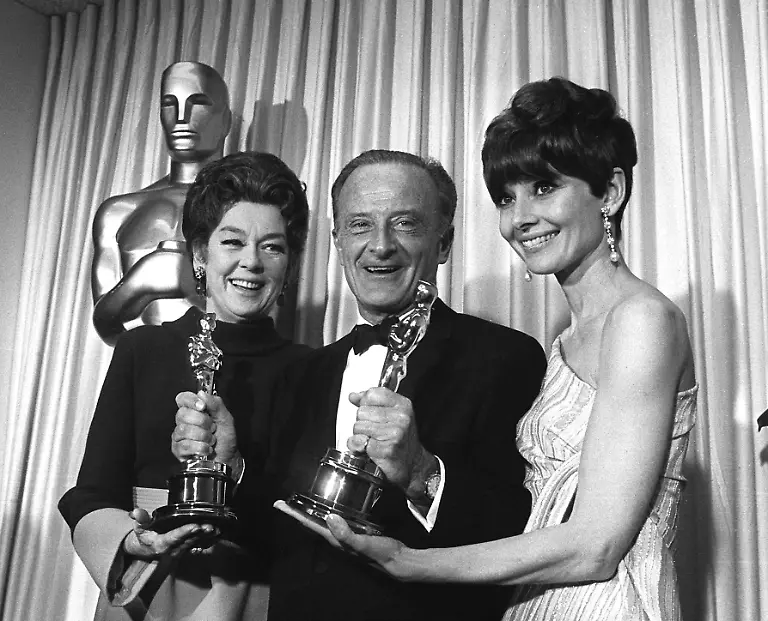 hepburn-oscar