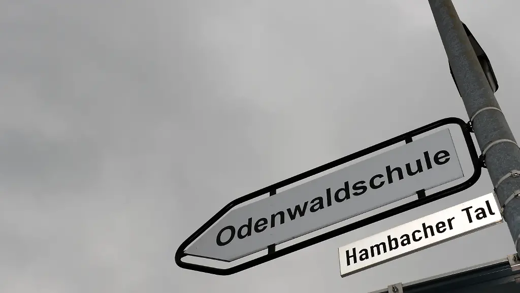 3i905551-jpg5491575909199793022