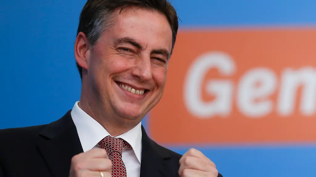 2014-04-29T161240Z-1293229461-BM2EA4T1ECE01-RTRMADP-3-GERMANY-JPG8006946692775785103