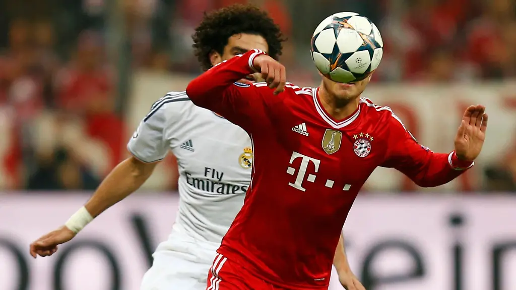 2014-04-29T204100Z-676862876-LR1EA4T1LG233-RTRMADP-3-SOCCER-CHAMPIONS-JPG3819596735444575153