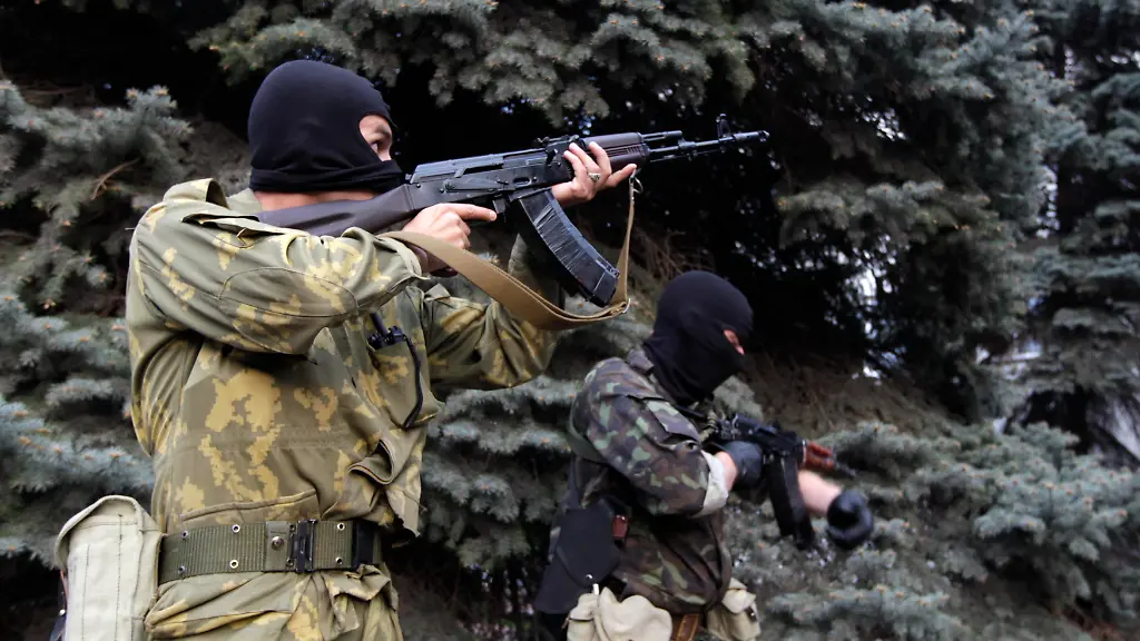 2014-04-29T162903Z-1674700809-GM1EA4U01A301-RTRMADP-3-UKRAINE-CRISIS-LUHANSK-SHOOTING-JPG6509711685406081403