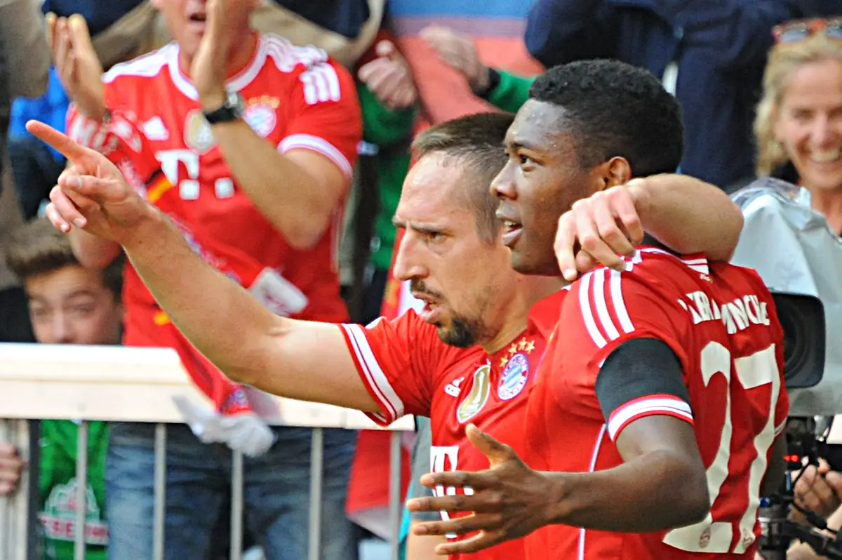 3i743442-jpg1954336725286502571