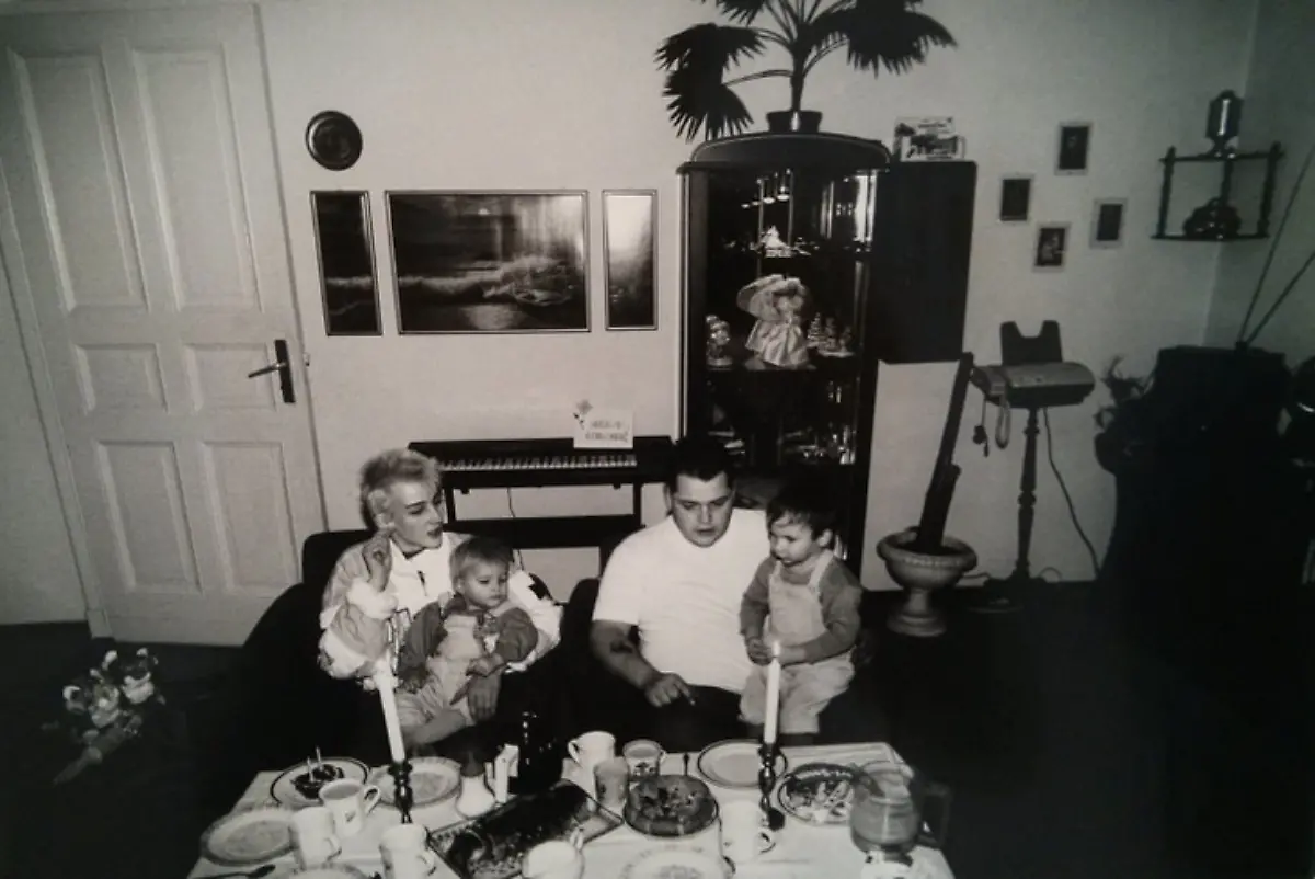 Mahler-reihe-Bomber-nazifamilie