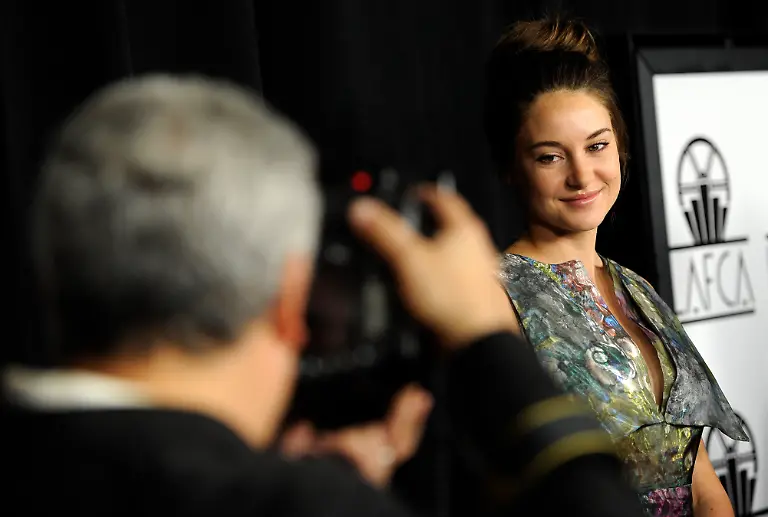 shailene-52