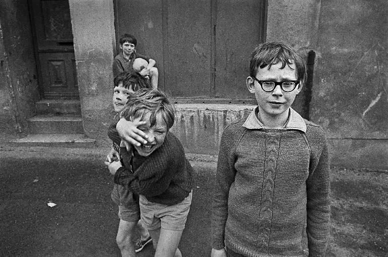 Ute-Mahler-unbekannt-Aue-1972-Aus-der-Werkgruppe-Zusammenleben-1972-1984