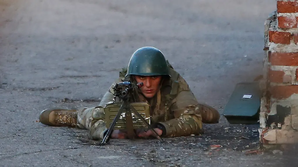 2014-04-15T170217Z-428491391-GM1EA4G02S001-RTRMADP-3-UKRAINE-CRISIS-JPG2066359024156722892