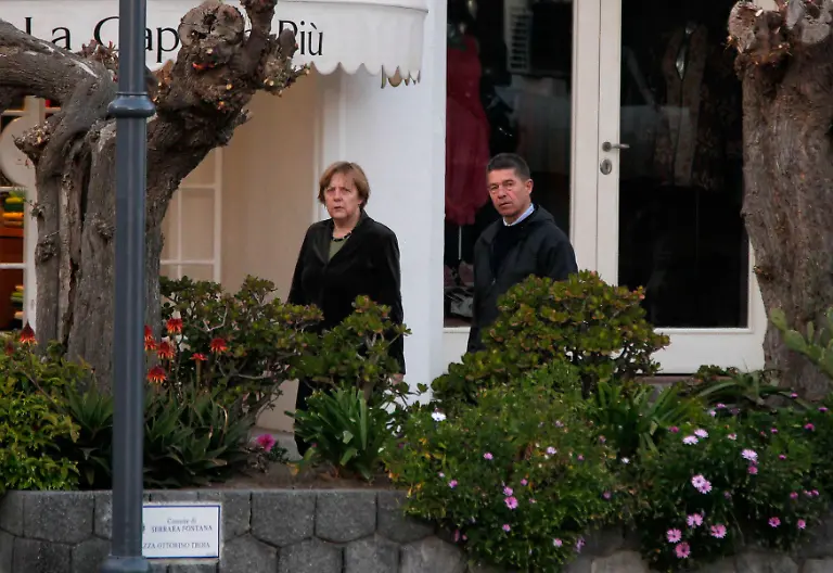 2014-04-14T181338Z-24918025-GM1EA4F062R01-RTRMADP-3-ITALY-JPG2333894119489857893