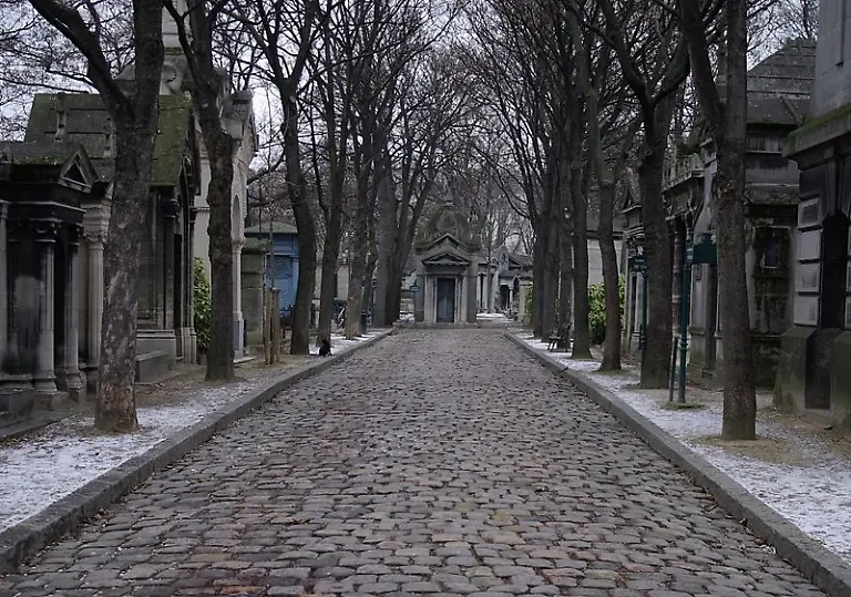 800px-Paris-Cimetiere-de-Montmartre-004