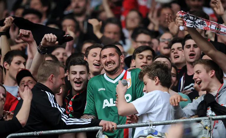 3ht60940-jpg2516594185033948032