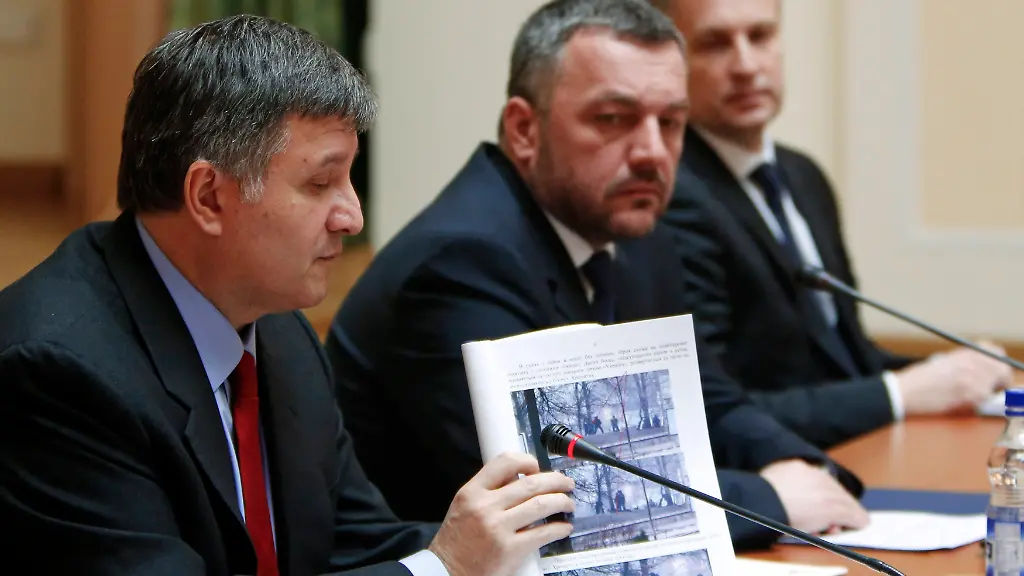 2014-04-03T093909Z-2137939963-GM1EA431CUG01-RTRMADP-3-UKRAINE-CRISIS-JPG8710759817764749550