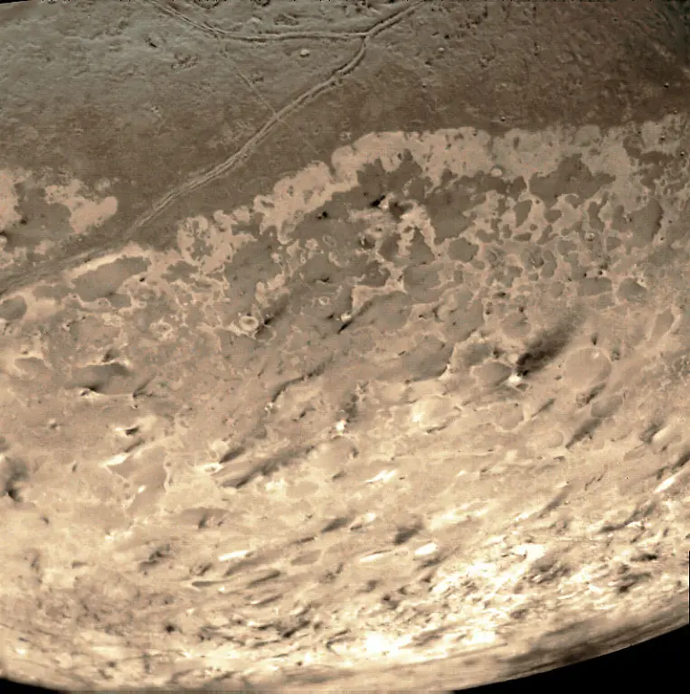Triton-NASA-Geysire-Eisvulkane