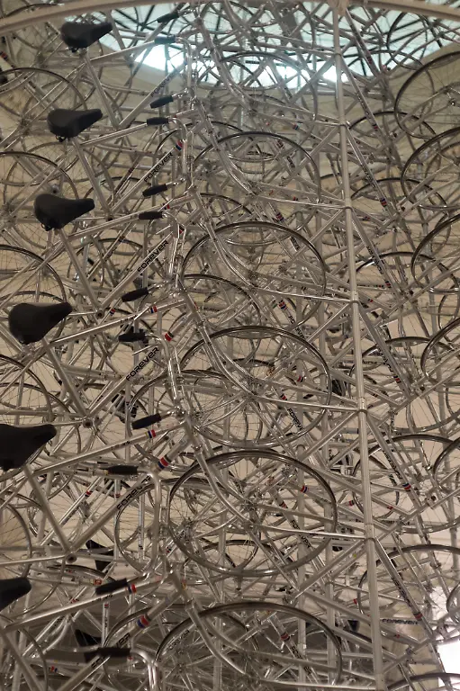 mgb14-p-ai-weiwei-08-very-yao