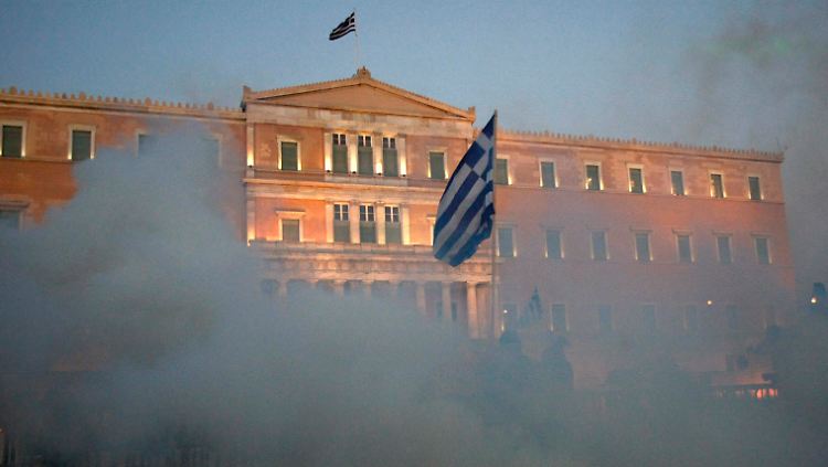 Bürgerwut in Athen: Die Griechen fühlen sich von Europa gedemütigt.