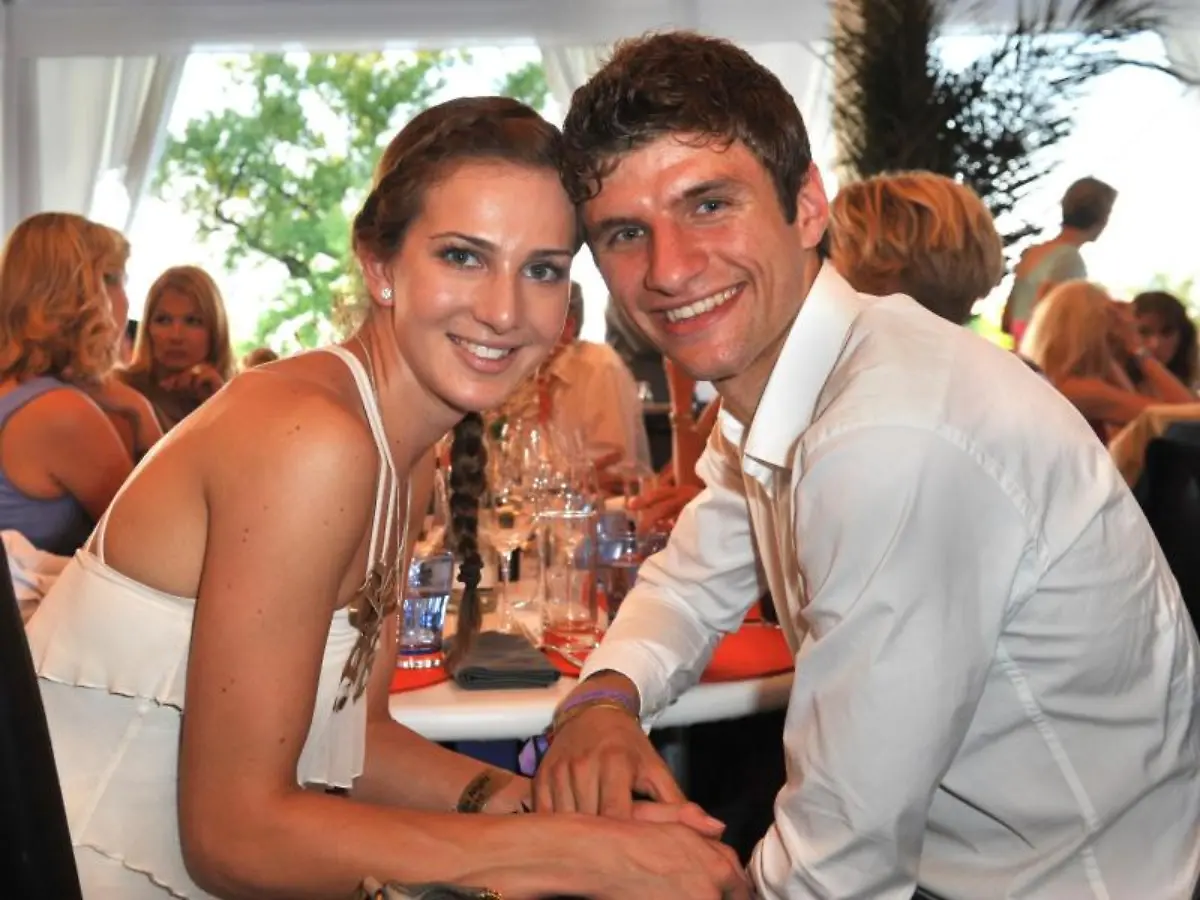 Thomas-Mueller-bezeichnet-seine-Lisa-als-seine-Traumfrau