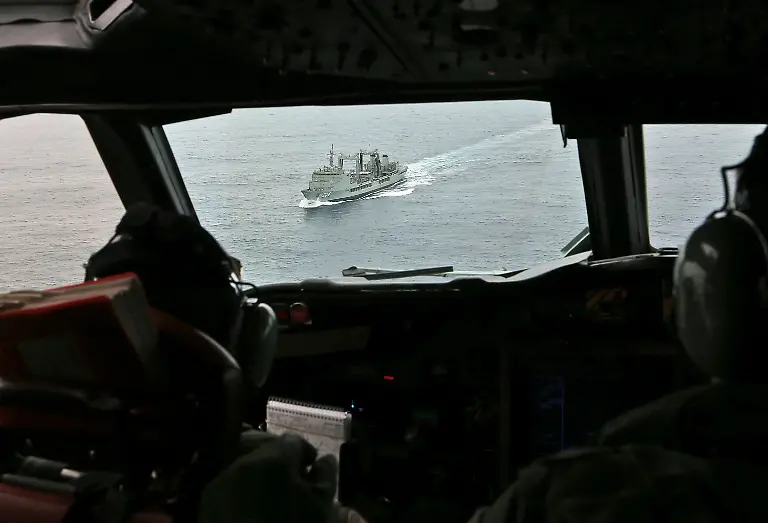 2014-03-22T132023Z-199151640-GM1EA3M1N6301-RTRMADP-3-MALAYSIA-AIRLINES-JPG5286314225229372015