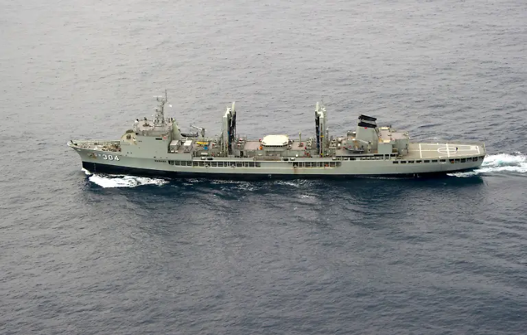 2014-03-24T073132Z-128425564-GM1EA3O16VO01-RTRMADP-3-MALAYSIA-AIRLINES-JPG1104350359470001711