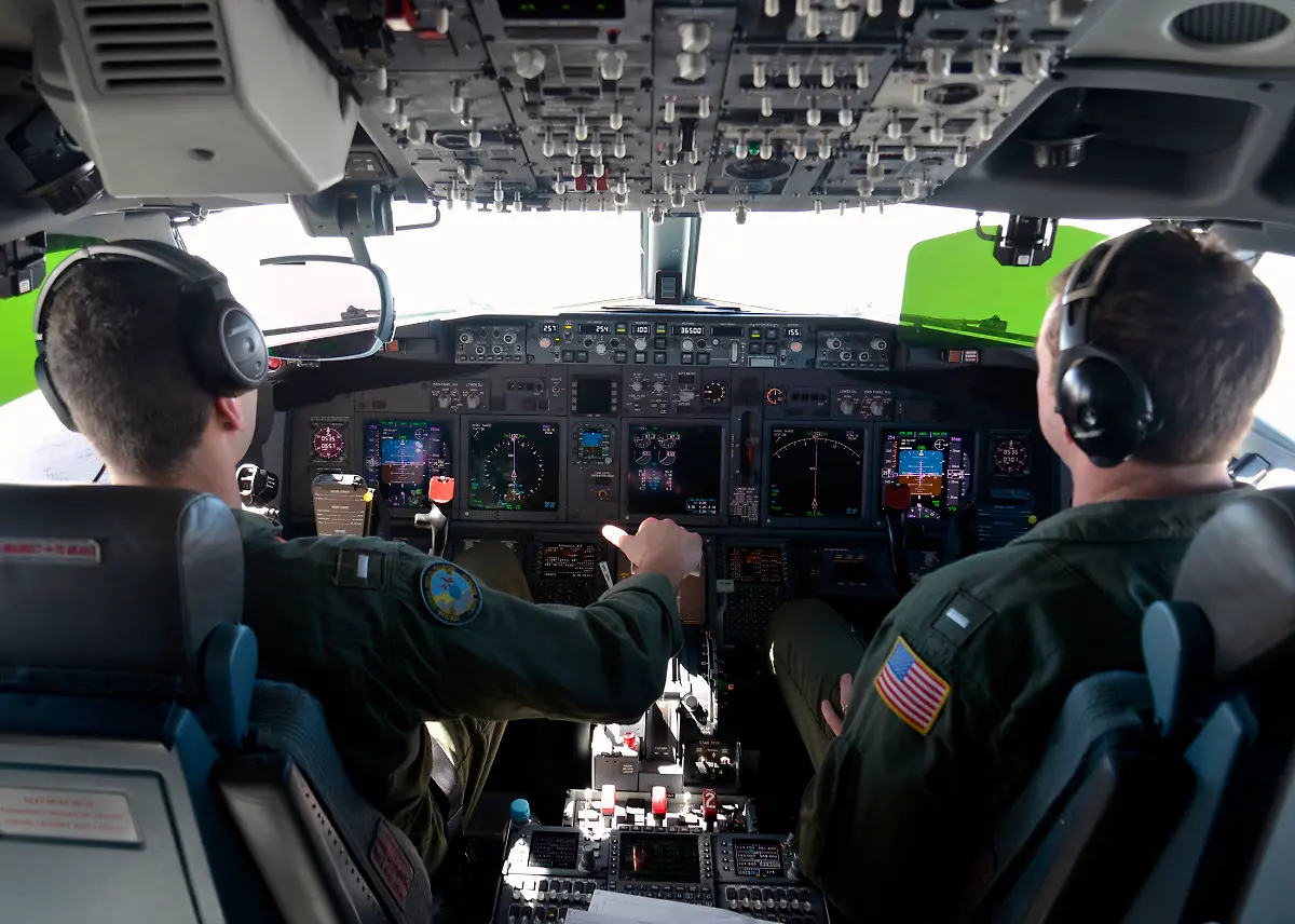 2014-03-20T070132Z-1525177662-GM1EA3K15LS01-RTRMADP-3-MALAYSIA-AIRLINES-AUSTRALIA-JPG5675261653110200203