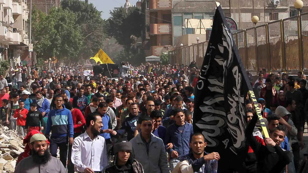 2014-03-21T160301Z-1052530484-GM1EA3L1U1O01-RTRMADP-3-EGYPT-JPG4890999260627723206