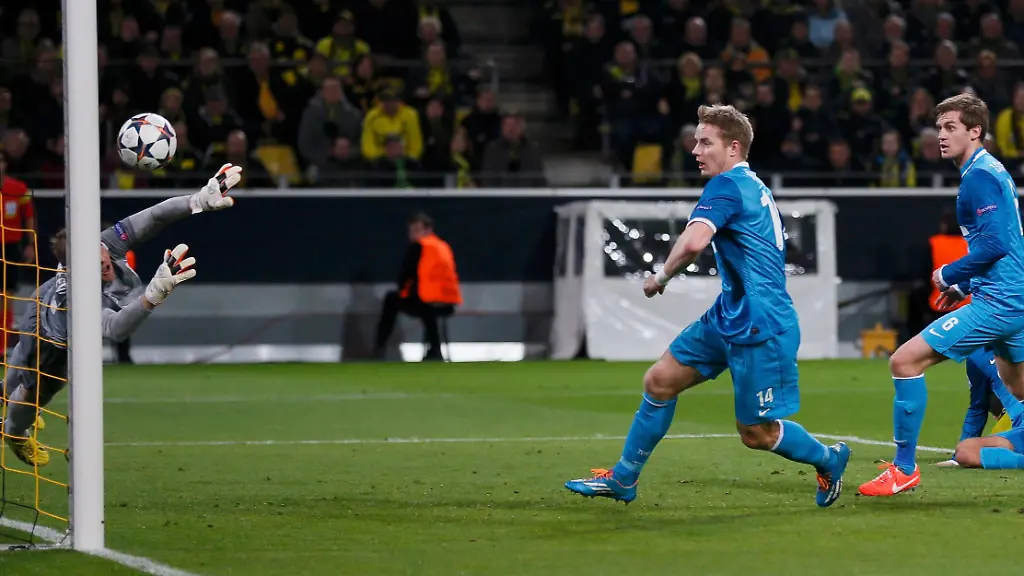 2014-03-19T203904Z-1909188896-LR1EA3J1LCT6X-RTRMADP-3-SOCCER-CHAMPIONS-JPG5869574229770933854