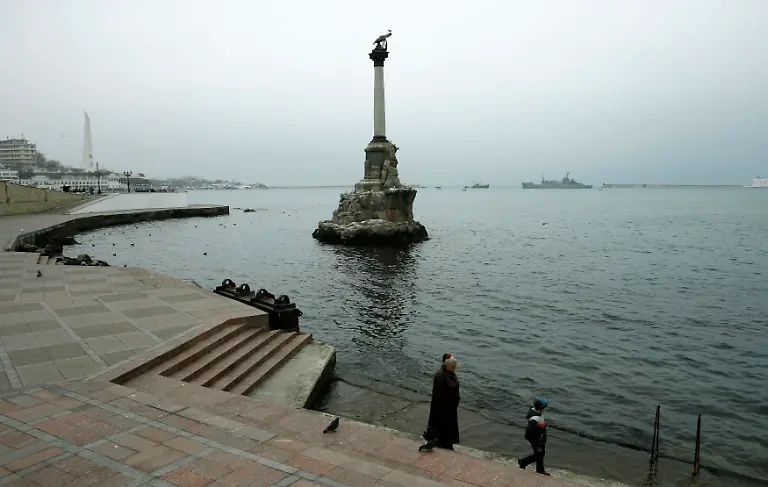 2014-03-07T165221Z-1374625456-GM1EA3802A801-RTRMADP-3-UKRAINE-CRISIS-JPG6993130425229478232