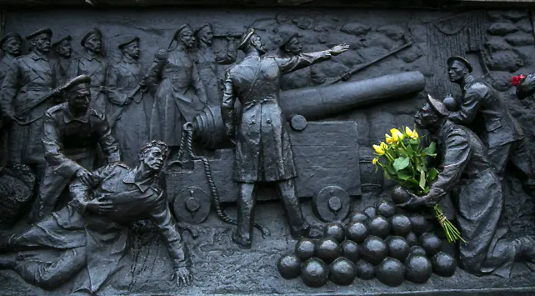 2014-03-08T191632Z-1643869684-GM1EA3908UT01-RTRMADP-3-UKRAINE-CRISIS-JPG634713017149472042