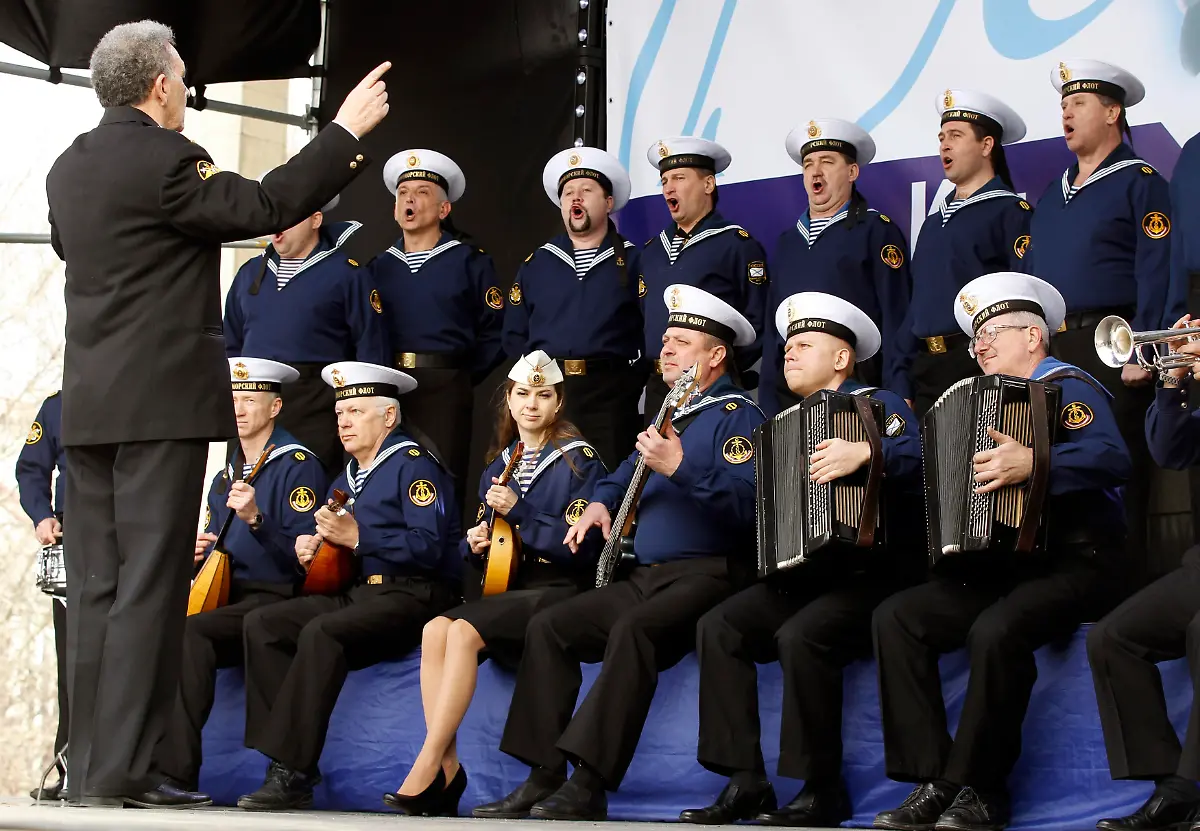 2014-03-09T130556Z-680978493-GM1EA391MHE01-RTRMADP-3-UKRAINE-CRISIS-JPG2338245943597756031