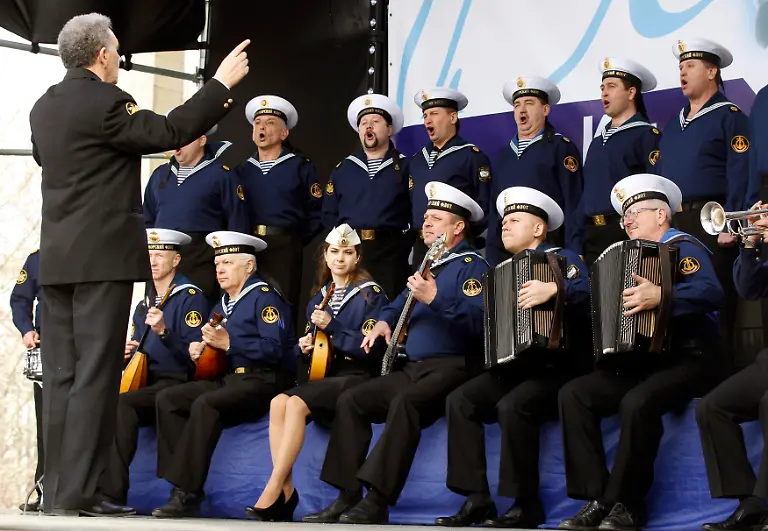 2014-03-09T130556Z-680978493-GM1EA391MHE01-RTRMADP-3-UKRAINE-CRISIS-JPG2338245943597756031