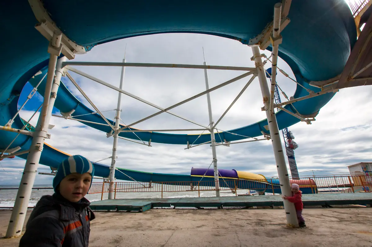 2014-03-11T202030Z-145166672-GM1EA3C0BS401-RTRMADP-3-UKRAINE-CRISIS-JPG1330749430391880858