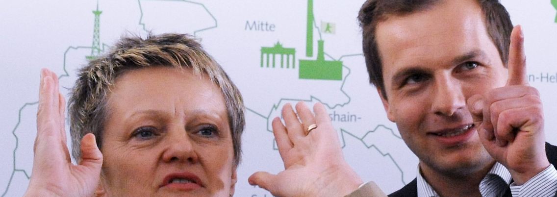 Für Renate Künast ist die Trunkenfahrt ein herber Rückschlag im Wahlkampf. Bundesweit fordern die Grünen null Promille am Steuer.