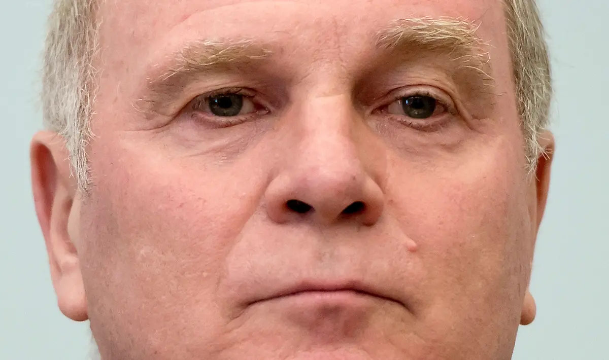 2014-03-10T095950Z-928982910-LR1EA3A0RRF0R-RTRMADP-3-GERMANY-TAX-HOENESS-JPG7130174548211100520