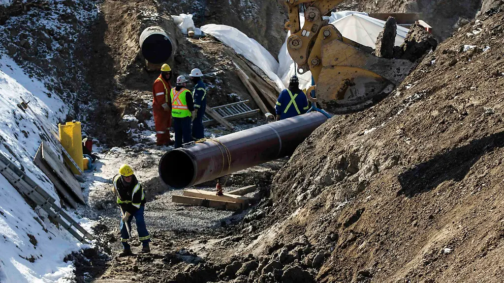 2014-03-06T214021Z-1455612972-GM1EA370FCC01-RTRMADP-3-CANADA-JPG14477018878568913