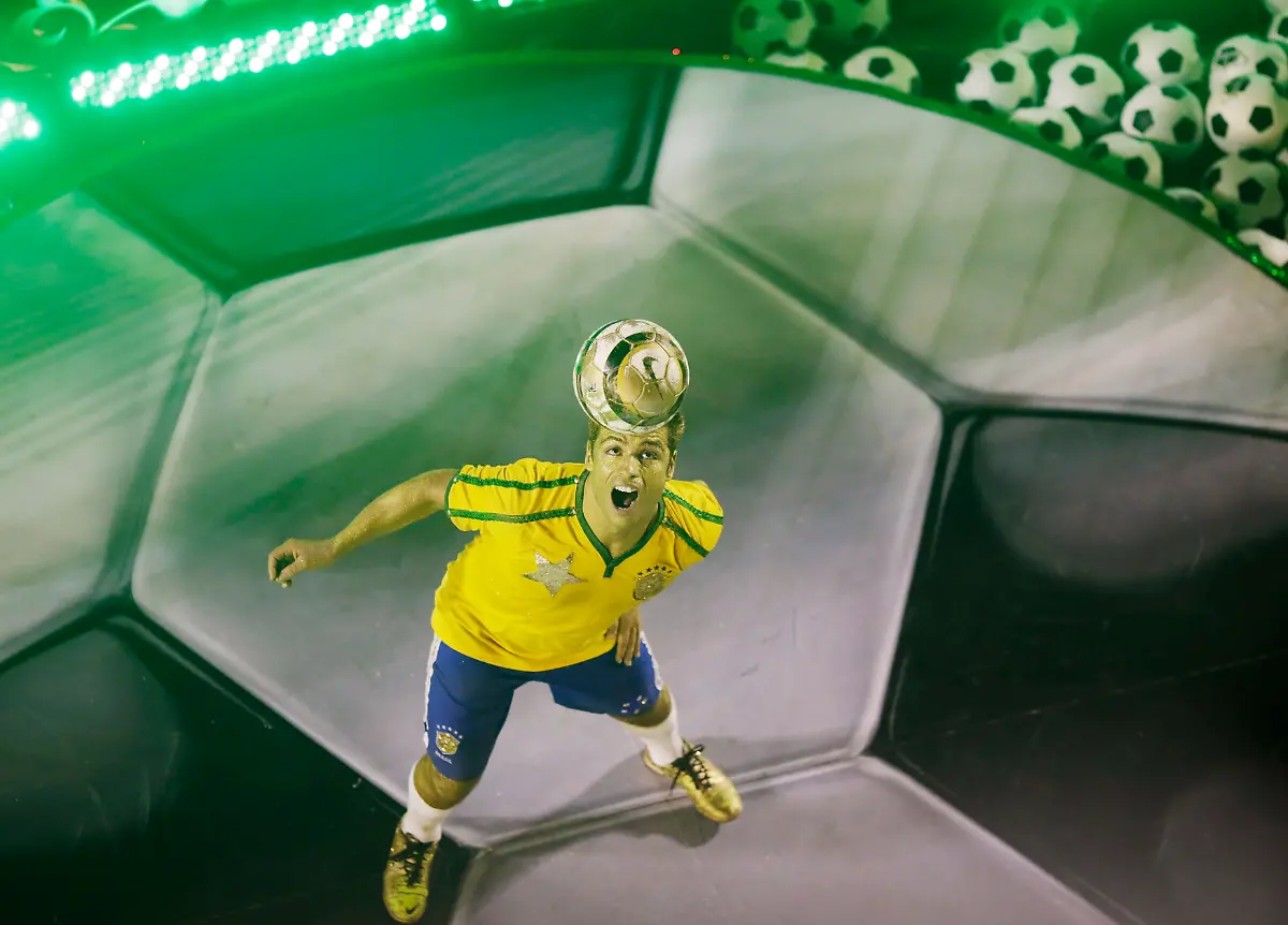 2014-03-04T062254Z-24125238-GM1EA3413V001-RTRMADP-3-BRAZIL-CARNIVAL-JPG8360551519893332939