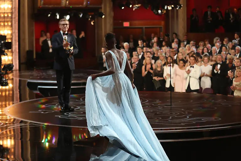 3288C6001E813FAE-jpg3852933243556986915