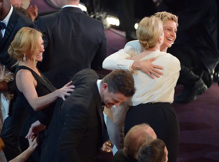 3288C600F80C5B6A-jpg3129997895660195388