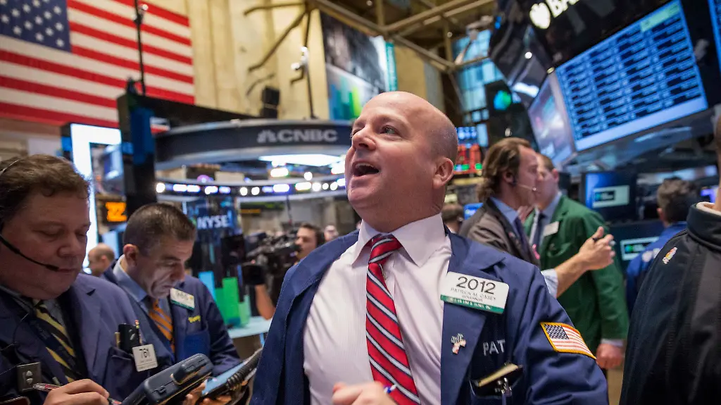 2014-02-27T172011Z-1068776010-GM1EA2S03M301-RTRMADP-3-MARKETS-STOCKS-JPG2237461536253561462