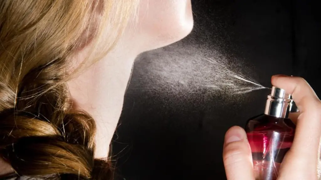 Duftstoffe-sind-haeufig-Ausloeser-von-Kontaktallergien-sie-stecken-ausser-in-Parfuem-auch-in-vielen-anderen-Kosmetika