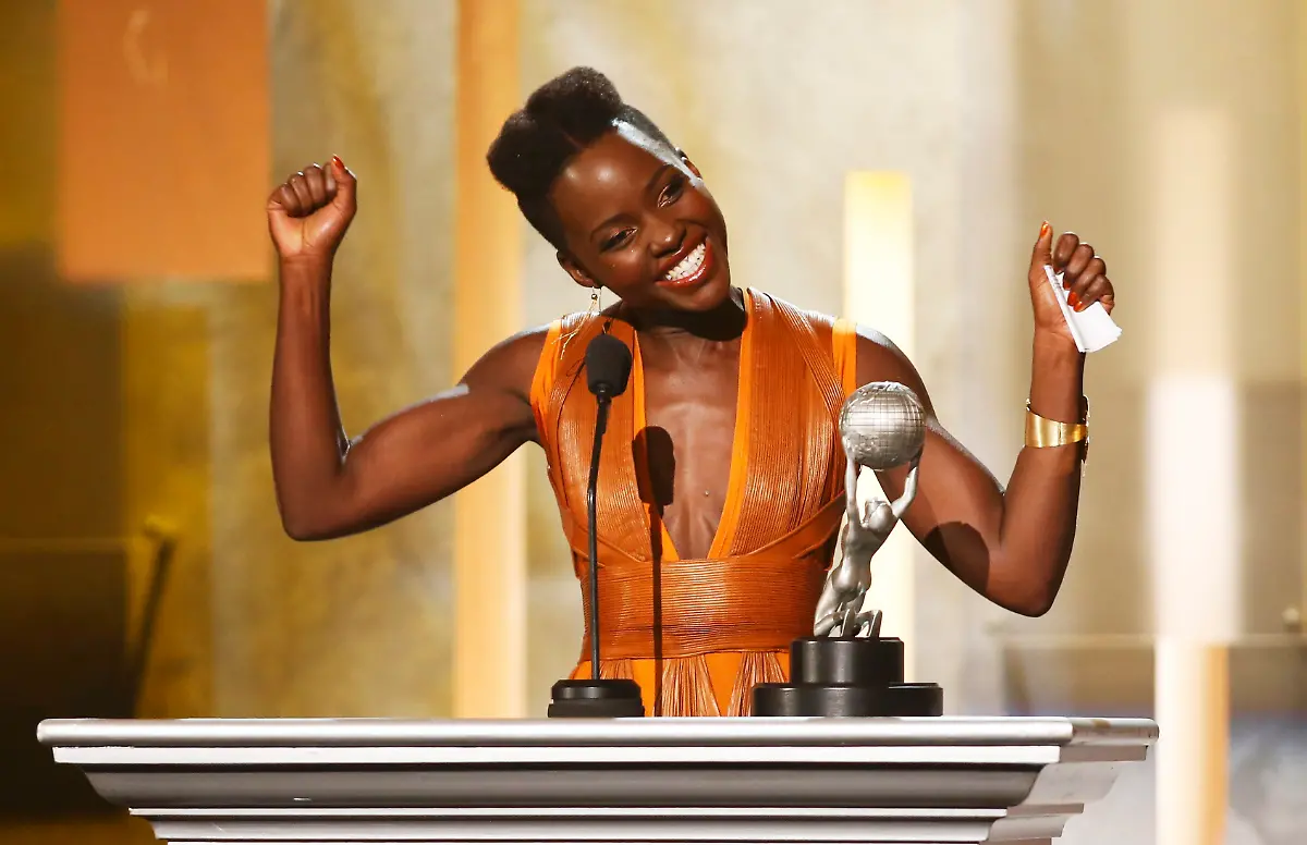 2014-02-23T021809Z-1005203659-TB3EA2N06DY0H-RTRMADP-3-USA-JPG5405378681693763238