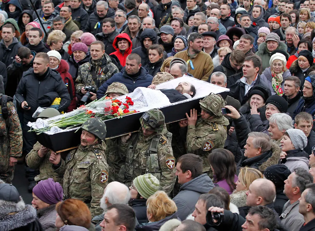2014-02-22T181917Z-1409996535-GM1EA2N06E301-RTRMADP-3-UKRAINE-CRISIS-JPG8913146500421024450