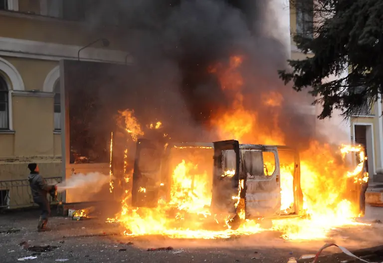 2014-02-20T102128Z-979094634-GM1EA2K1EWT01-RTRMADP-3-UKRAINE-JPG4601404518975328127