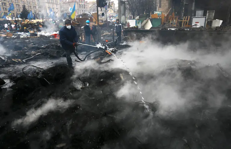 2014-02-20T115522Z-853095451-LR2EA2K0X3ZKZ-RTRMADP-3-UKRAINE-JPG3289455402827316678