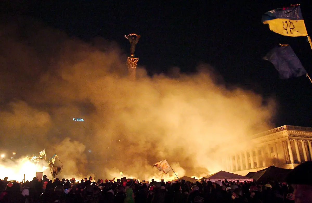 2014-02-19T071555Z-1180061312-GM1EA2J168R01-RTRMADP-3-UKRAINE-JPG163769362934448383