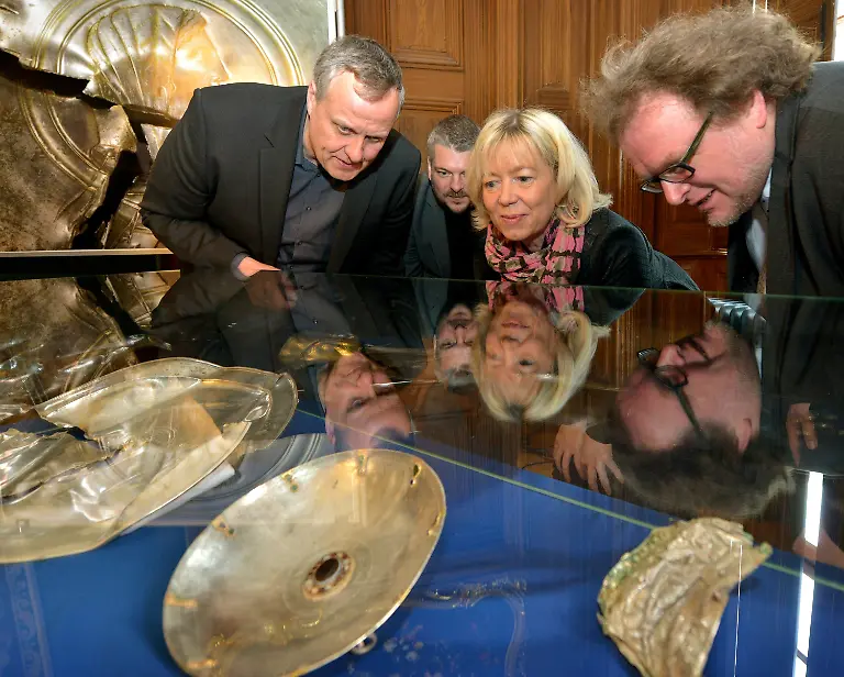 3gwd3851-jpg6961514862790533329