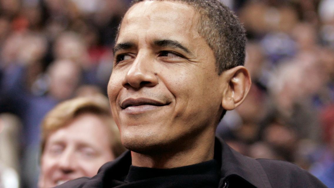 Barack Obama joggt, spielt Golf und liebt Basketball.